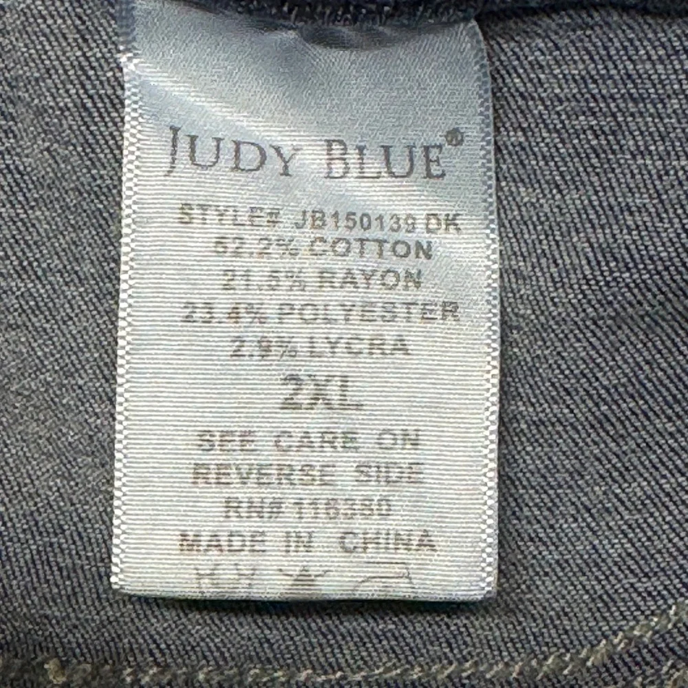 Judy Blue Pull On Short 2XL Dark Wash Cuffed Blue Denim High Rise Stretch Casual